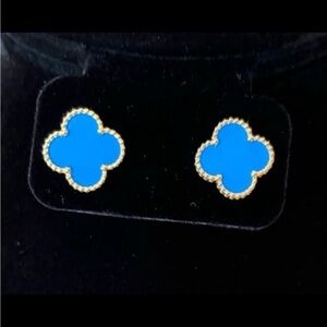 Elegant Blue and Gold Clover Earrings